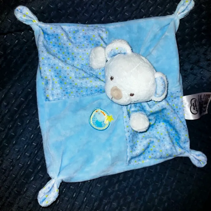 Doudou ours bleu et blanc carré Mots d'enfants