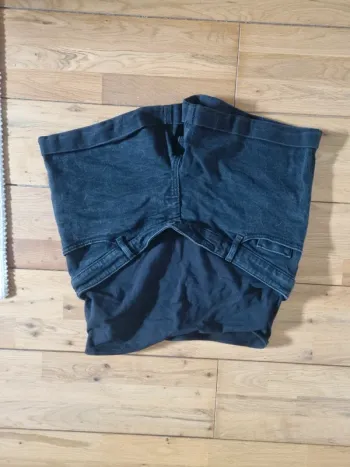 Short noir