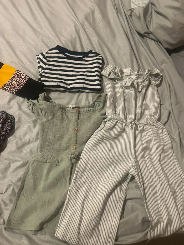 Lot vêtements été fille 4/5 ans - photo numéro 13