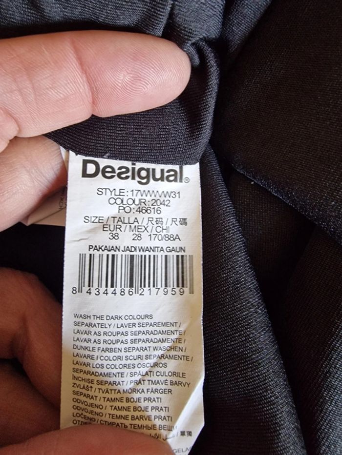 Très jolie robe taille 38 - photo numéro 5