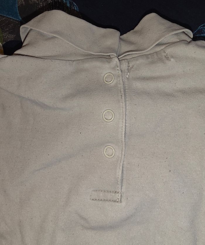 Sous pull gris 2 ans - photo numéro 3