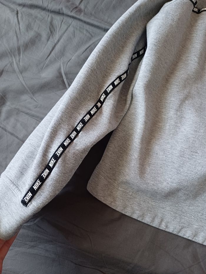 Sweat Nike gris - photo numéro 6