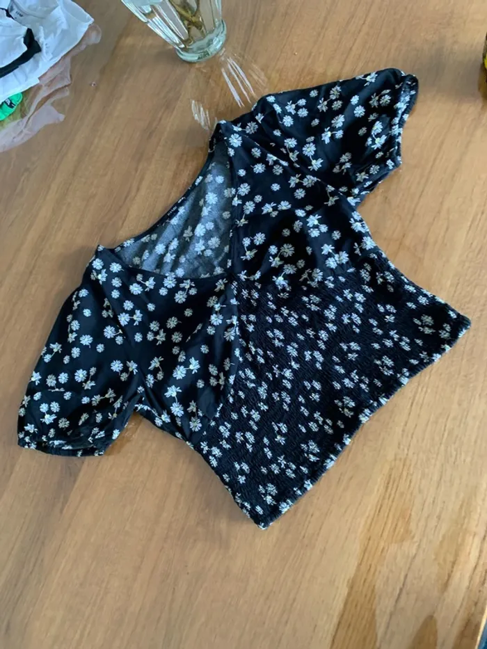 Croc top