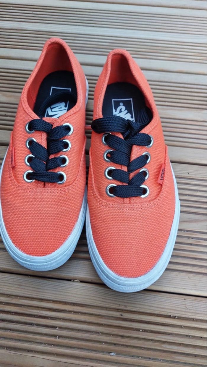Baskets Vans Authentic Orange taille 37 – Baskets basses unisexes en très bon état - photo numéro 3