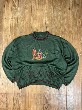 Pull / sweat vintage vert foncé brodé personnages paysages M