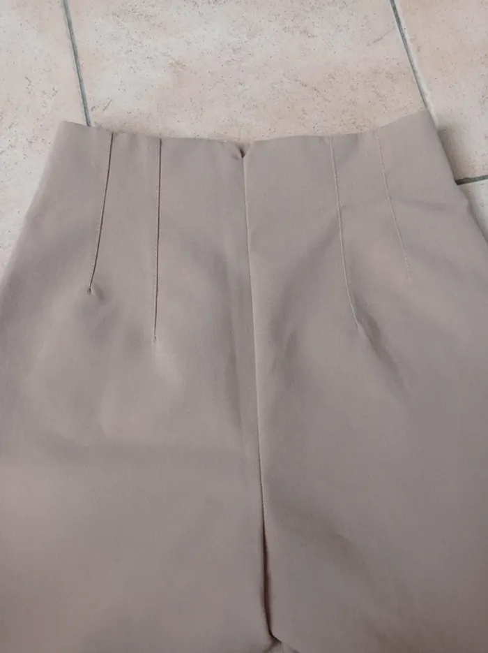 Pantalon beige - photo numéro 5