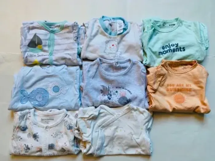 Lot 8 pyjamas garçon 1 mois