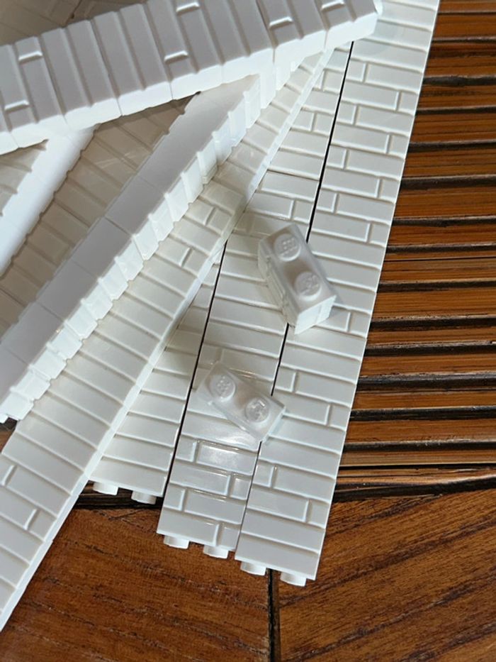 400 Brick, Modified 1 x 2 with Masonry Profile ref 98283 White - photo numéro 3