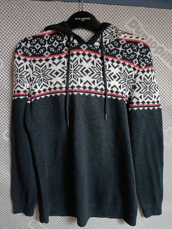 Pull bleu marine 
