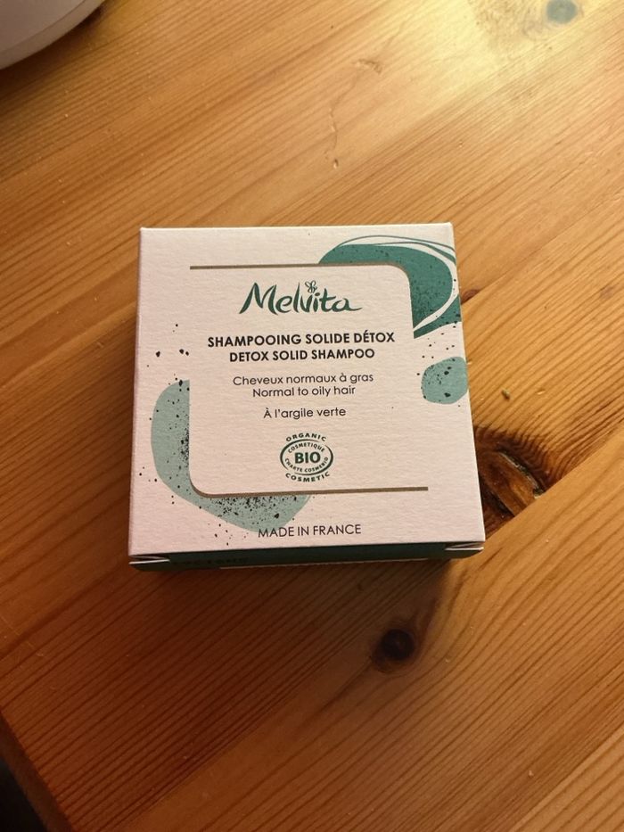 Shampooing solide detox MELVITA