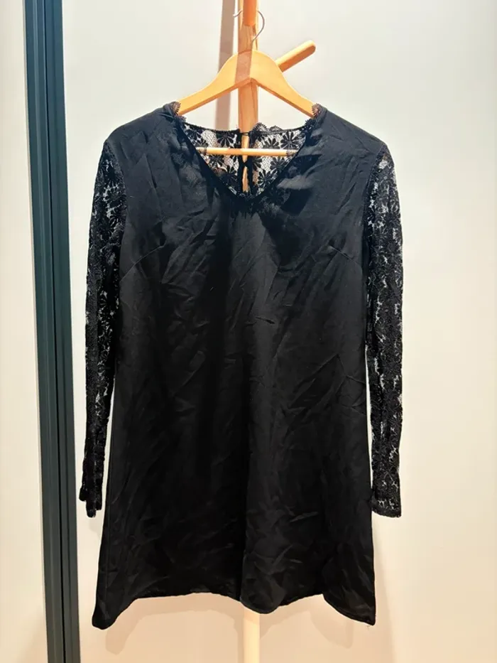 Robe noir