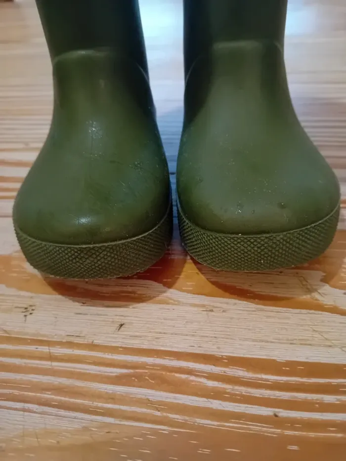 Bottes de pluie en caoutchouc souples - photo numéro 2