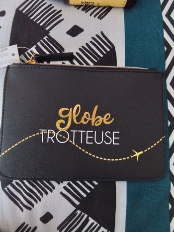 Pochette noire