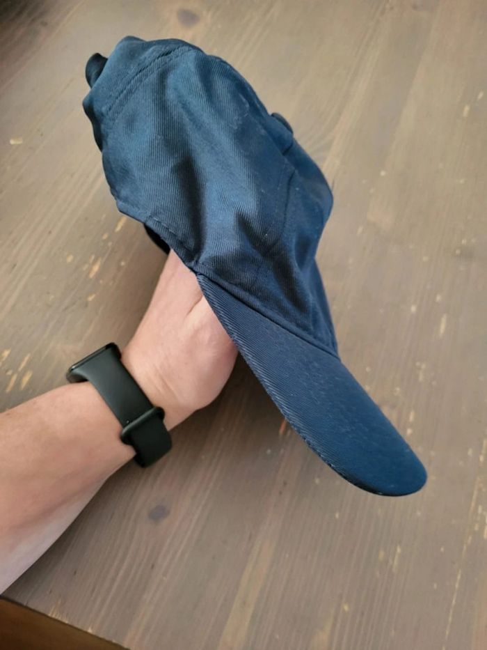 Casquette bleu marine Kiabi 25 - photo numéro 2