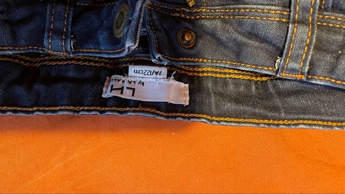 Jeans  7 et 8 ans - photo numéro 4