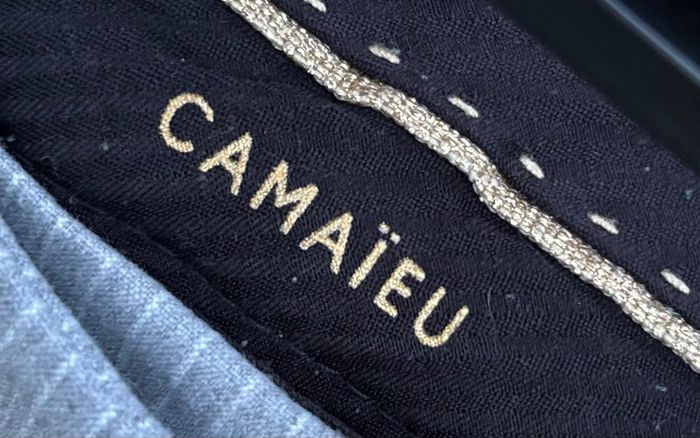 🤍 Pantalon à fines rayures gris et blanc – Camaïeu – Taille 44 - photo numéro 5