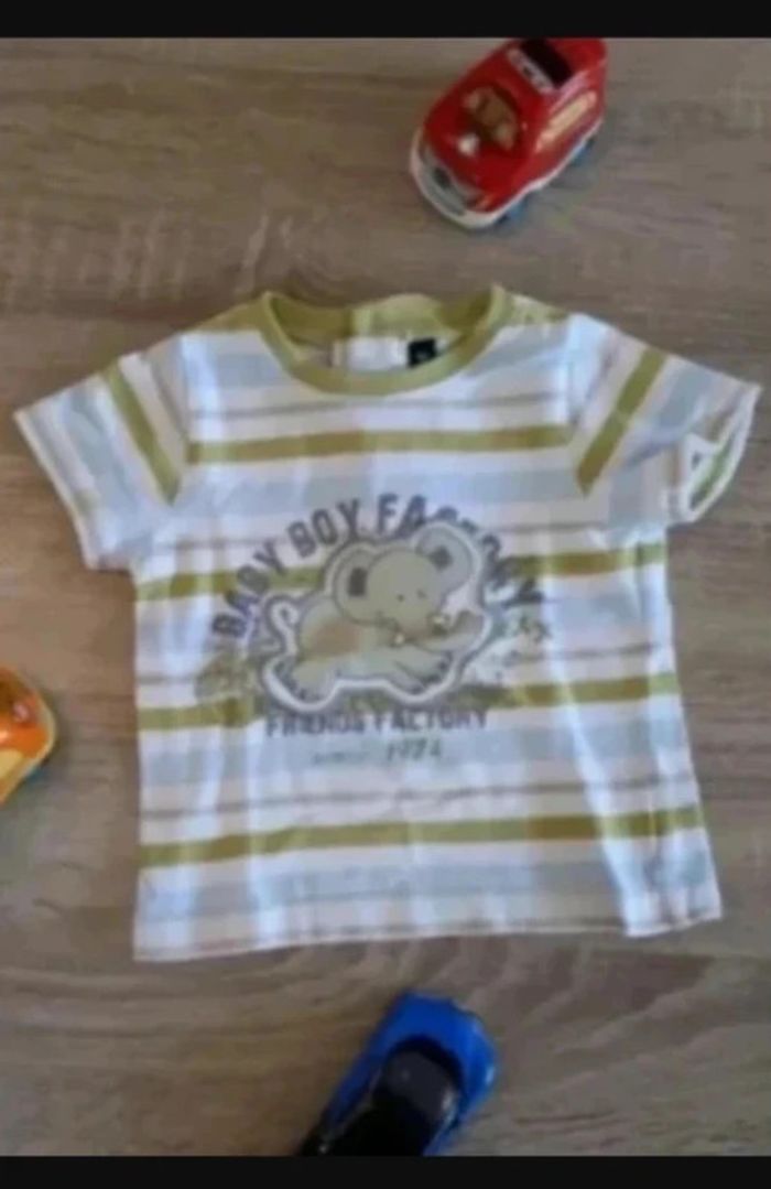 t-shirt manches courtes été 1-3 mois / 56 cm très bon état Baby boy factory