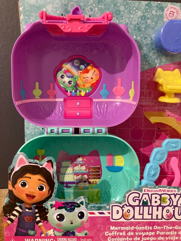 Gabby’s Dollhouse coffret de voyage Paradis des sirènes avec accessoires et personnages neuf sous blister - photo numéro 3