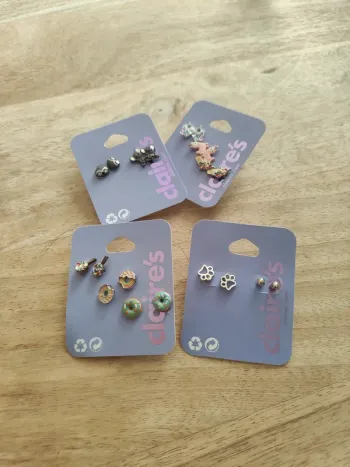 Lot de 10 boucles oreilles Claire's