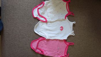 Lot 3 bodies bretelles Obaibi