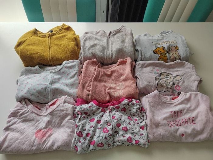 Lot de 9 pyjamas 2 ans marques diverses disney kiabi