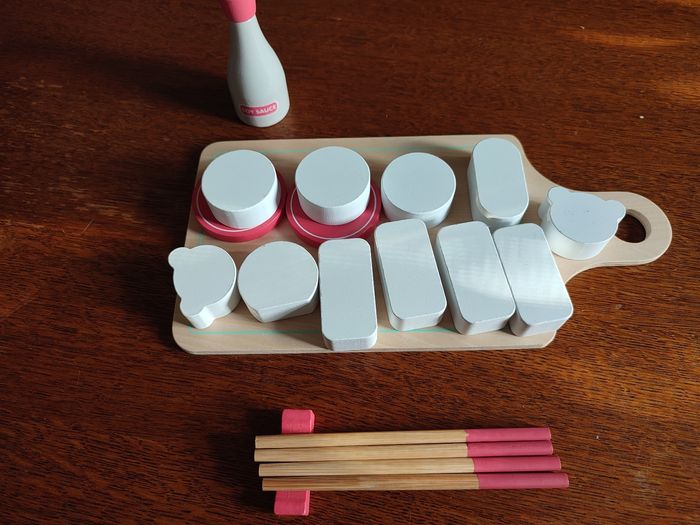 Sushis en bois - photo numéro 2