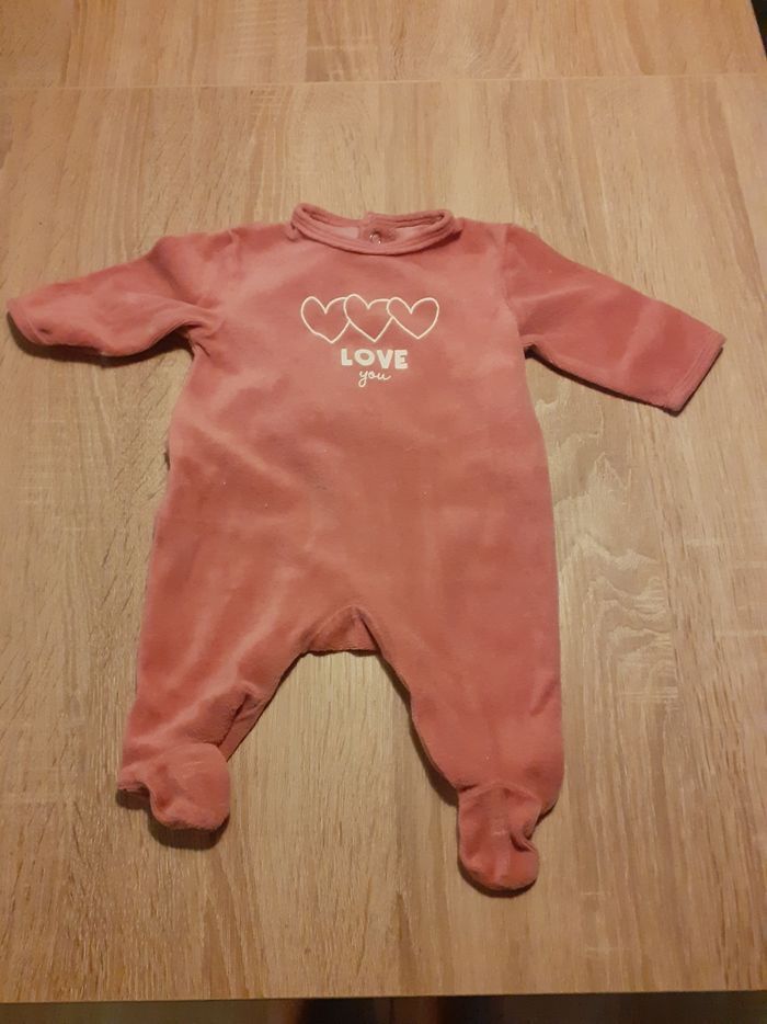Lot pyjamas 1 mois. - photo numéro 8