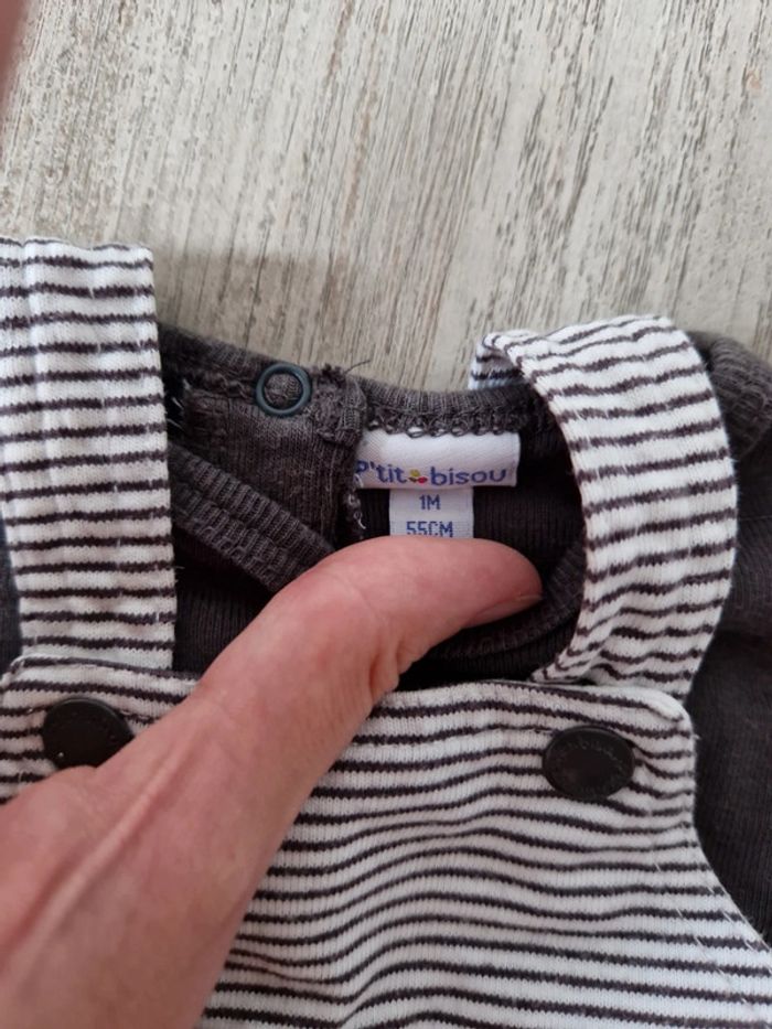 Salopette 1mois - photo numéro 3