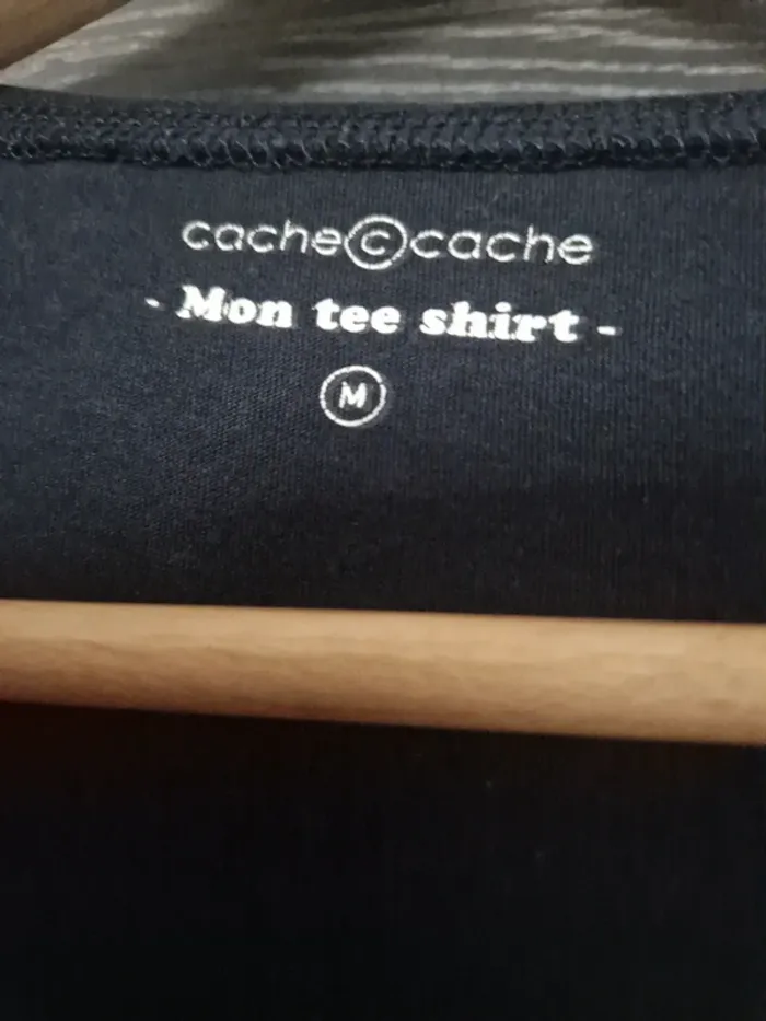 T-shirt cache cache Taille M - photo numéro 3