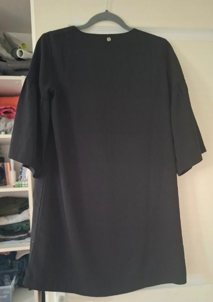 Robe noire - photo numéro 4