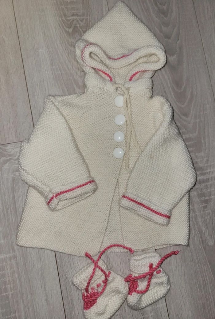 Veste et chaussettes bébé naissance - photo numéro 5