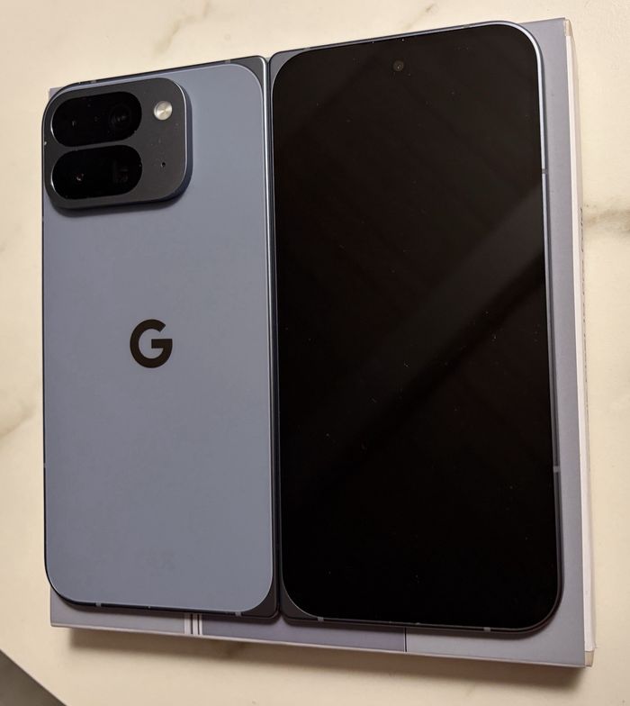 Google Pixel 10 Pro Fold 256 Go Moonstone - emballage d'origine et facture A 680€ / - photo numéro 2