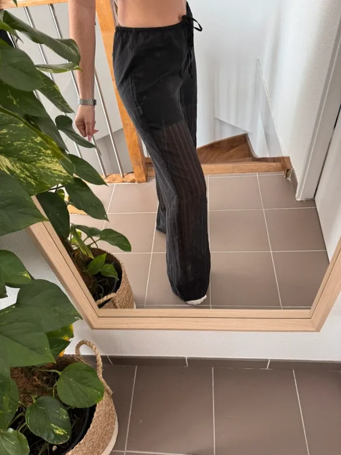 Pantalon Zara noir à rayures en transparence - photo numéro 2