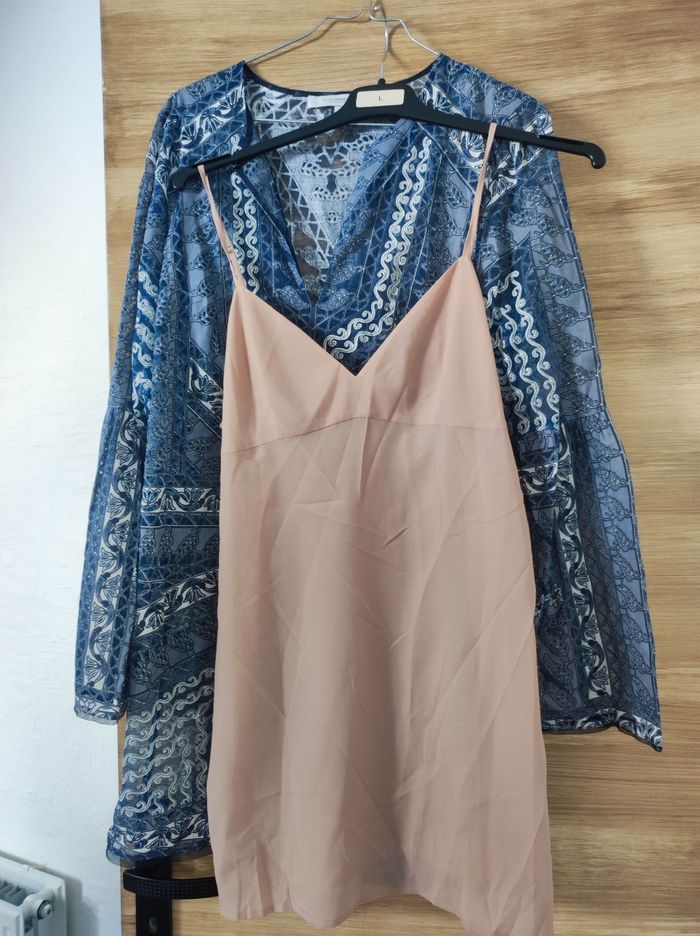 Robe dentelle courte BCBG maxaZria taille s bleu - photo numéro 3