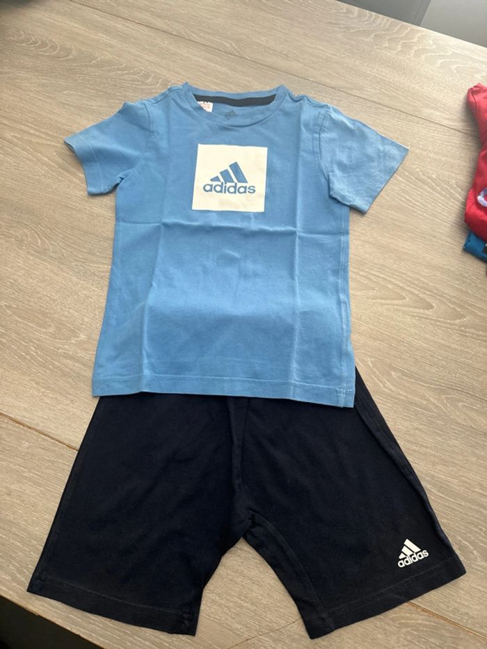 Ensemble adidas
