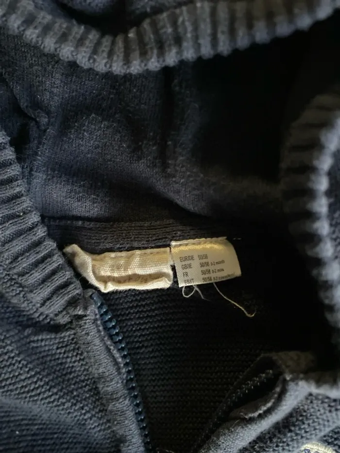 Veste à capuche 1 mois - photo numéro 2