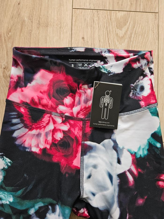 Legging de sport neuf taille S - photo numéro 3