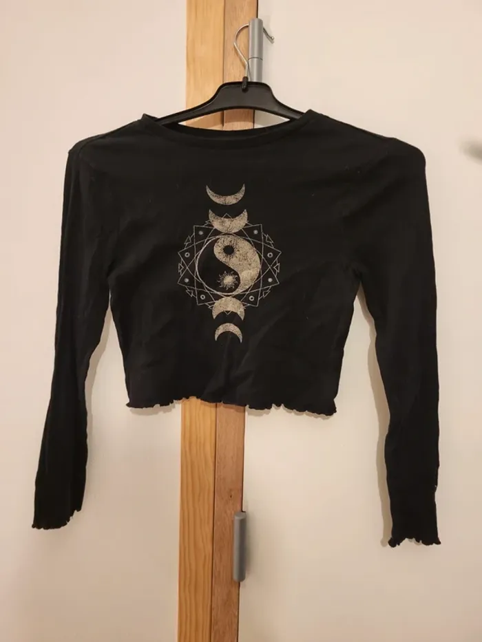 Crop top noir ying and yang