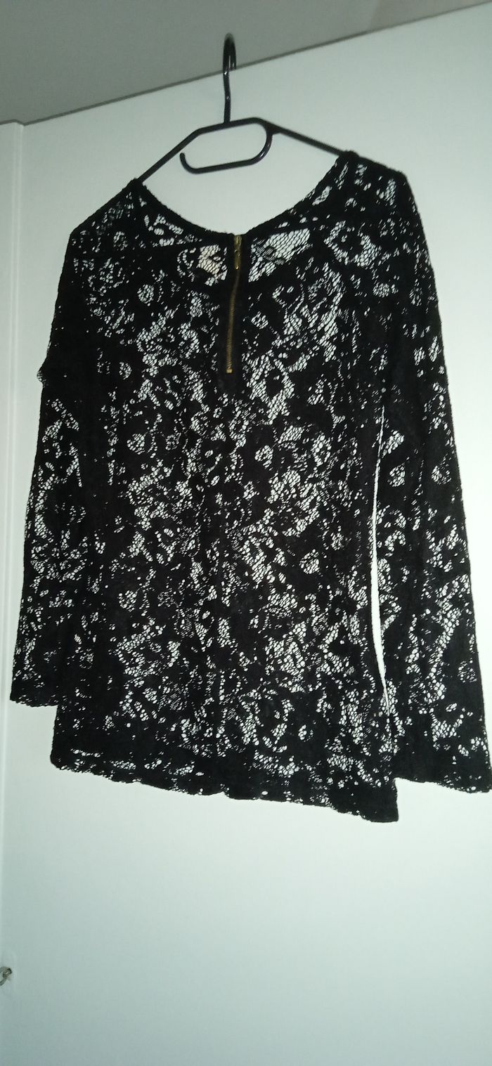 Haut dentelle transparent