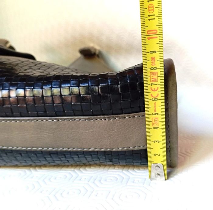 Sac a main kaki et noir Vintage pour femme, marque nonu, en très bon état - photo numéro 16