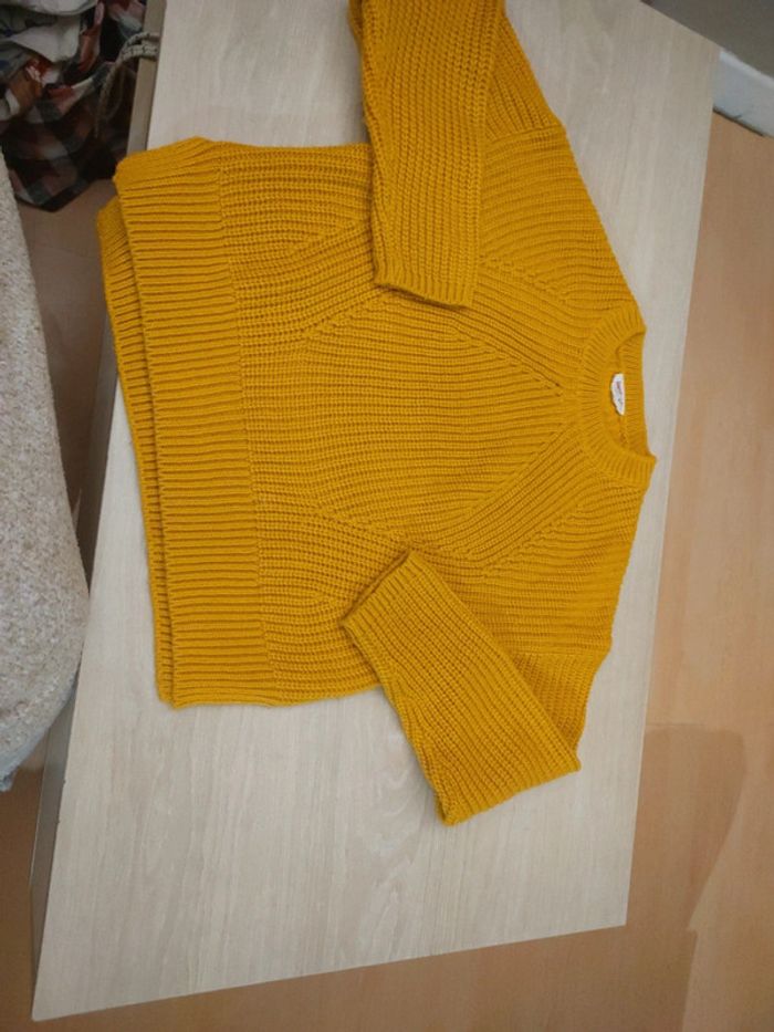 Pull très chaud moutarde 16 ans