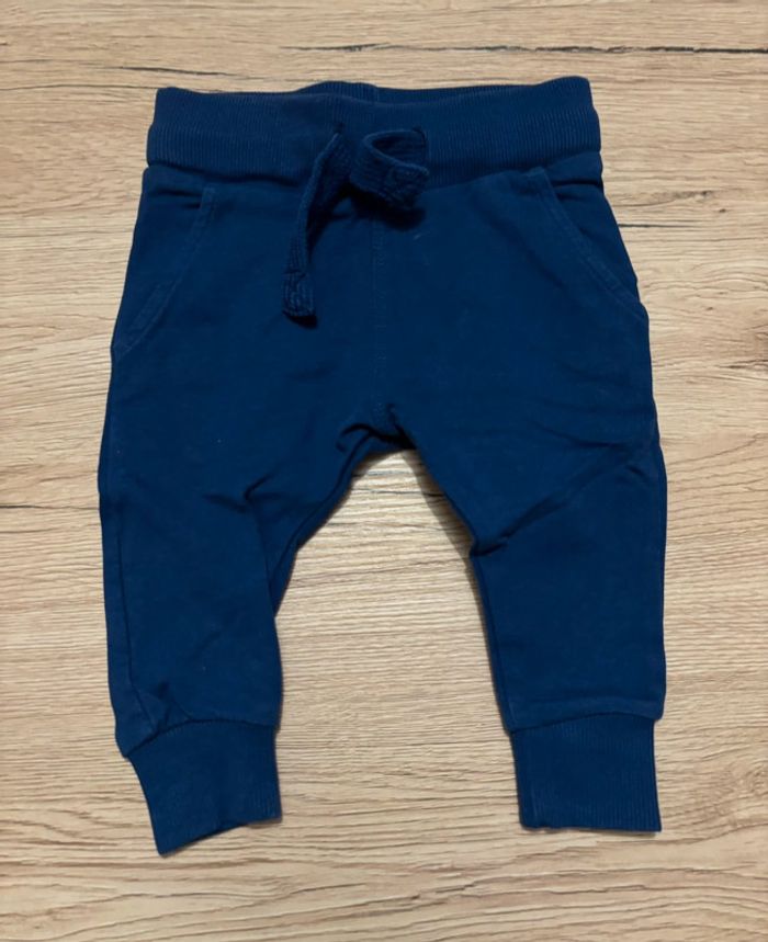 Lot 9 joggings 3 mois - photo numéro 6