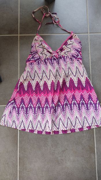 Débardeur avec lien,dos nu et élastique dans le dos
T40