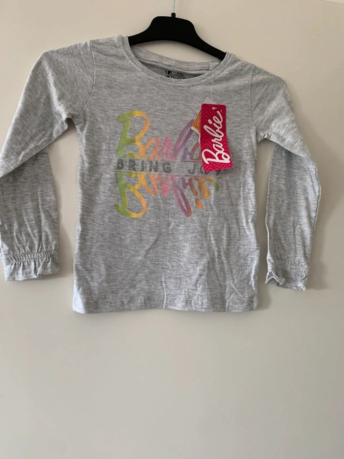 T shirt barbie manches longues taille 4 ans Neuf