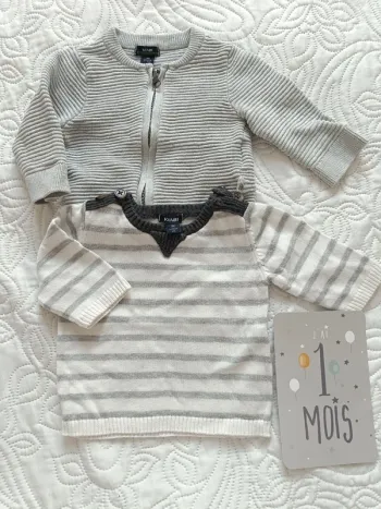 Lot gilet + pull 1 mois
