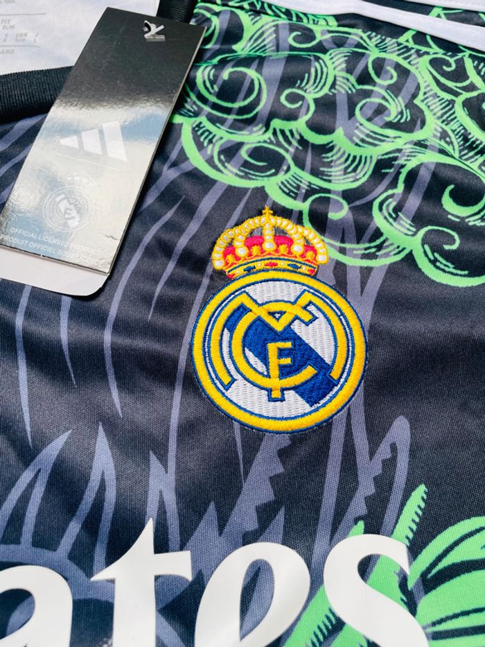 Maillot concept foot Réal Madrid noir et vert dragon taille S - photo numéro 6
