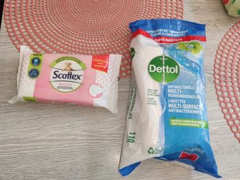 Detol et scottex