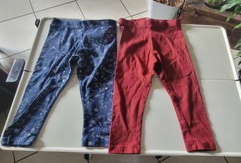 Lot 2 leggings 12 mois Primark