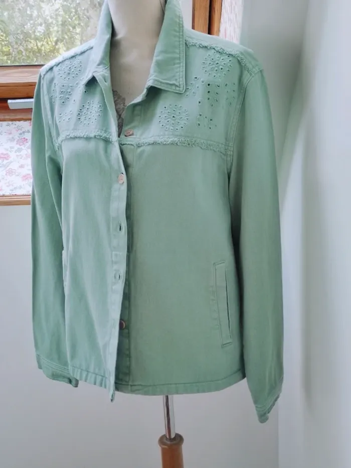 🍡 veste pistache broderie anglaise neuve avec antivol 🌱 - photo numéro 5