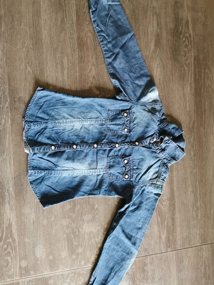 Très belle chemise - photo numéro 2